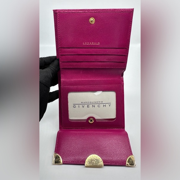 Vintage Givenchy Pink Leather Wallet with Gold Hardware - Picture 9 of 10